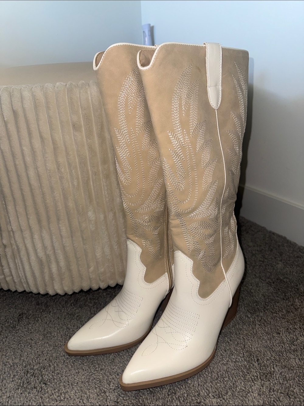 New Look Two-Tone Pointed Toe Western Knee-High Boots in Cream & Tan - Picture 6 of 6